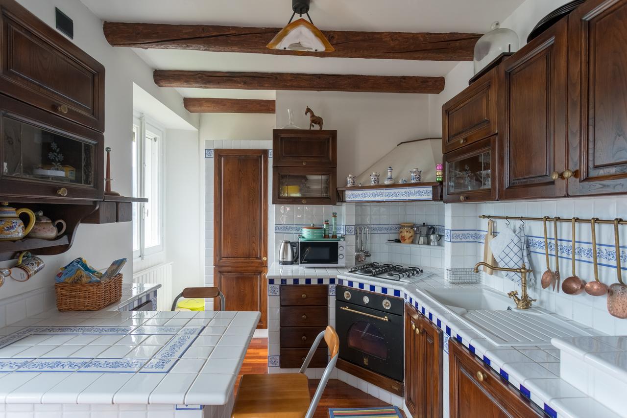 Apartmán Una Terrazza Da Sogno By Rent All Como Carate Urio Exteriér fotografie